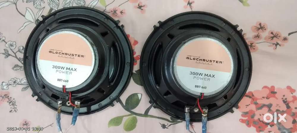2 Car Speakers - 300 watts - Negotiable