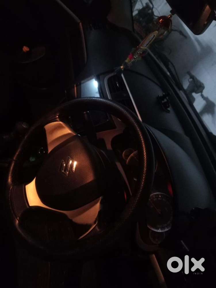 Maruti Suzuki Swift 2012 Petrol Well Maintained