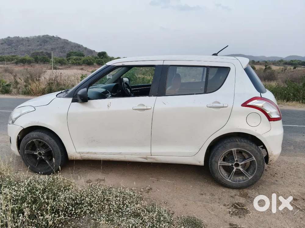 Maruti Suzuki Swift 2012