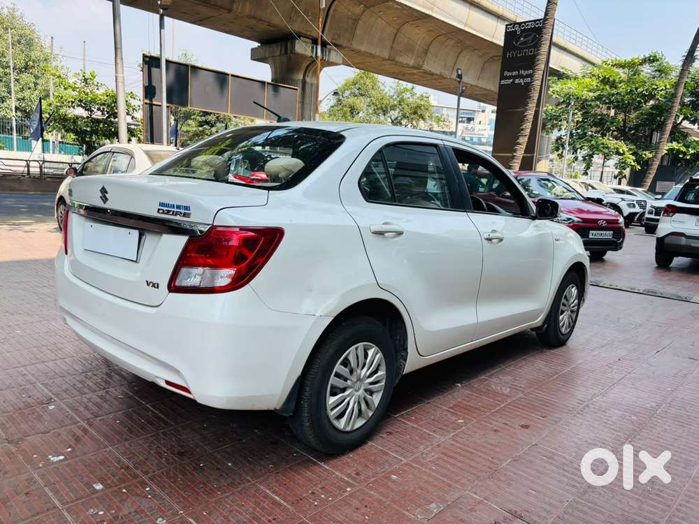 Maruti Suzuki Swift Dzire 1.2 Vxi, 2017, Petrol