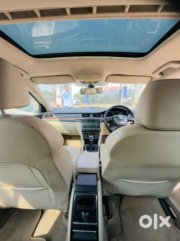 Skoda Superb, 2011, Petrol