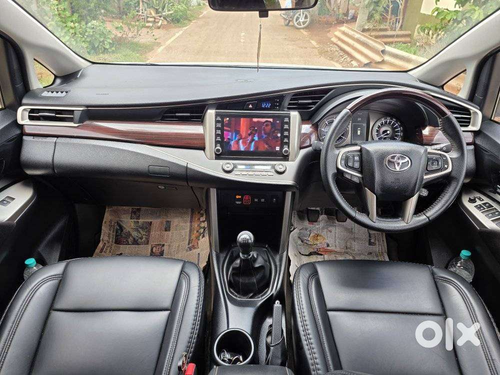 Toyota Innova Crysta 2.4 V 8 Str, 2025, Diesel