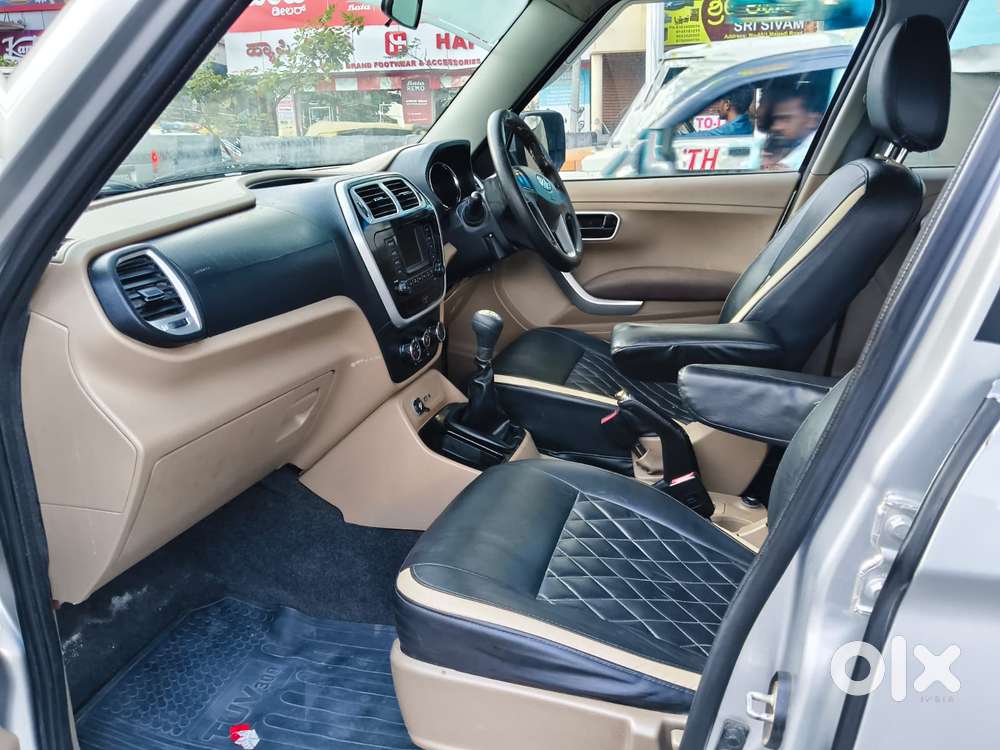 Mahindra Tuv 300 Mhawk100 T8, 2015, Diesel