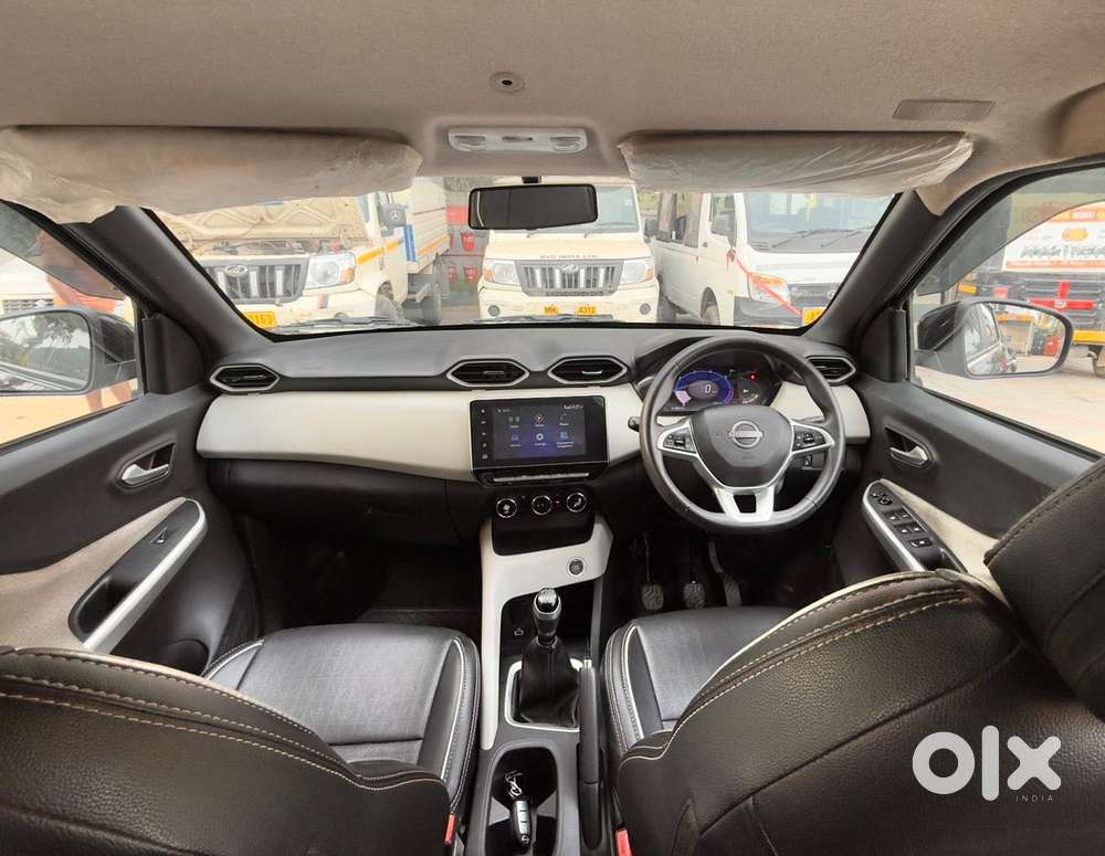 Nissan Magnite 1.0 Xv, 2023, Petrol