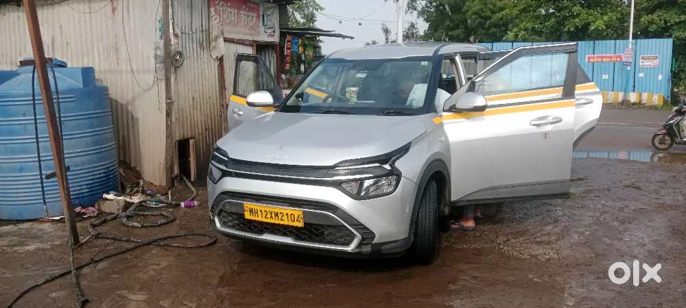 Kia Carens Premium 2025