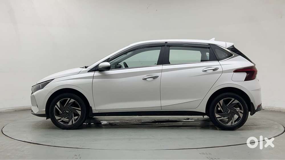 Hyundai I20 Asta (o) 1.2 Ivt, 2023, Petrol