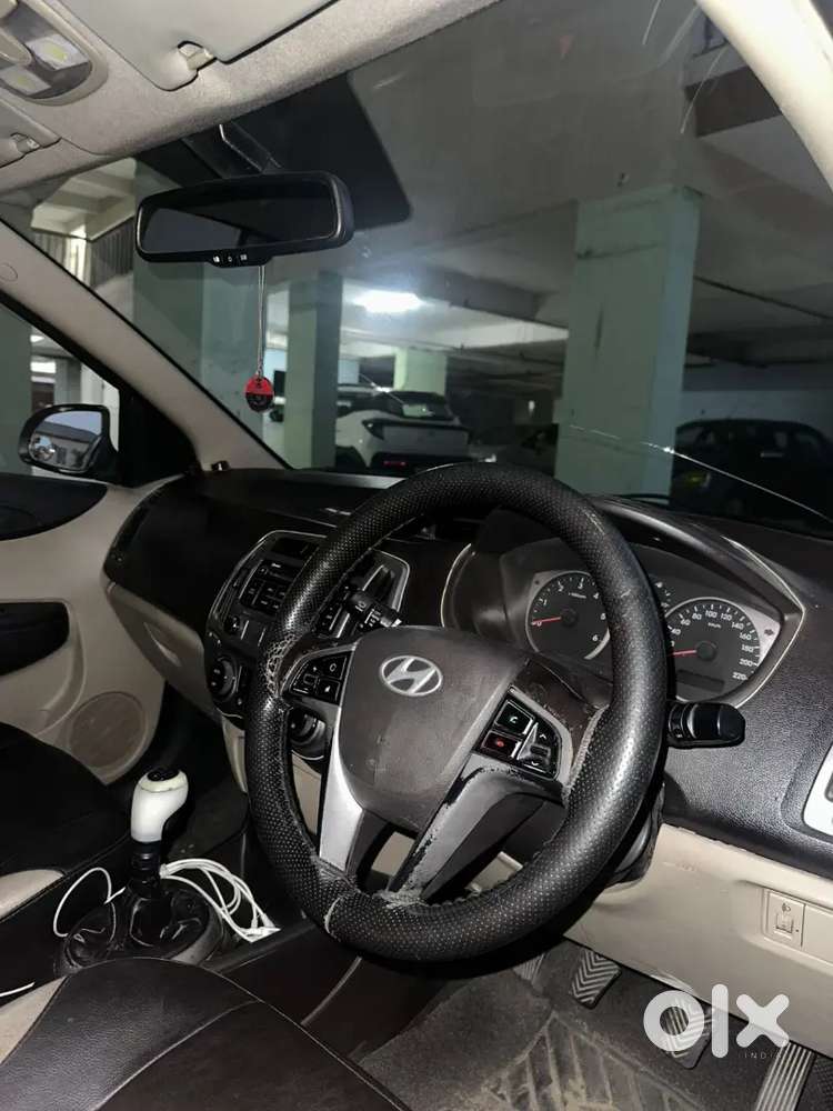 Hyundai New I20 2012 Diesel 100000 Km Driven