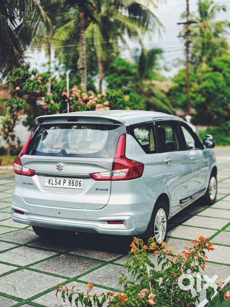 Maruti Suzuki Ertiga 1.5 Vxi Shvs, 2023, Petrol
