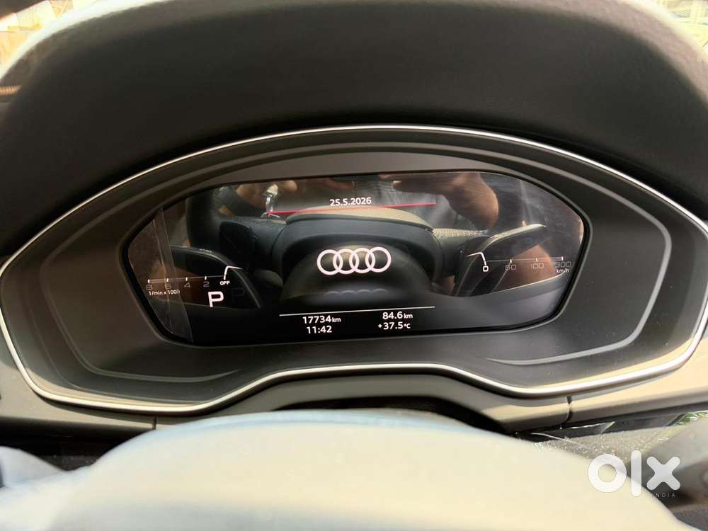 Mythos Black 2023 Audi Q5 Technology [1st Owner]