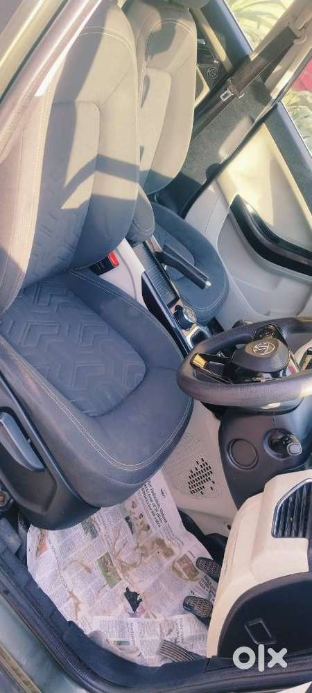 Tata Nexon 1.5 Revotorq Xz Plus Dual Tone, 2020, Petrol