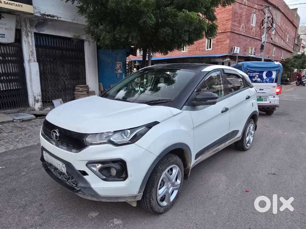 Tata Nexon 1.2 Revotron Xm (s), 2020, Cng & Hybrids