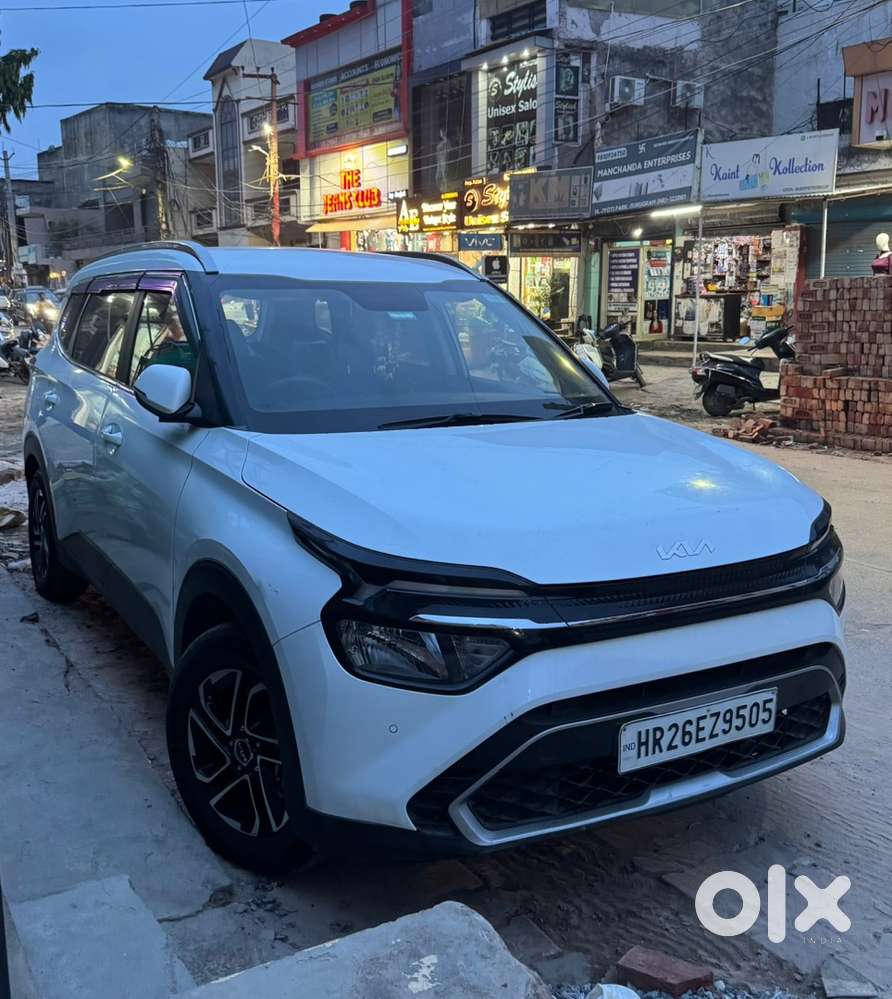 Kia Carens 2023 Petrol