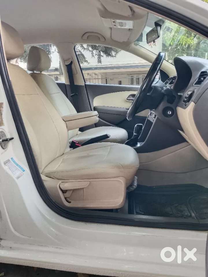 Volkswagen Vento Petrol Highline At, 2011, Petrol