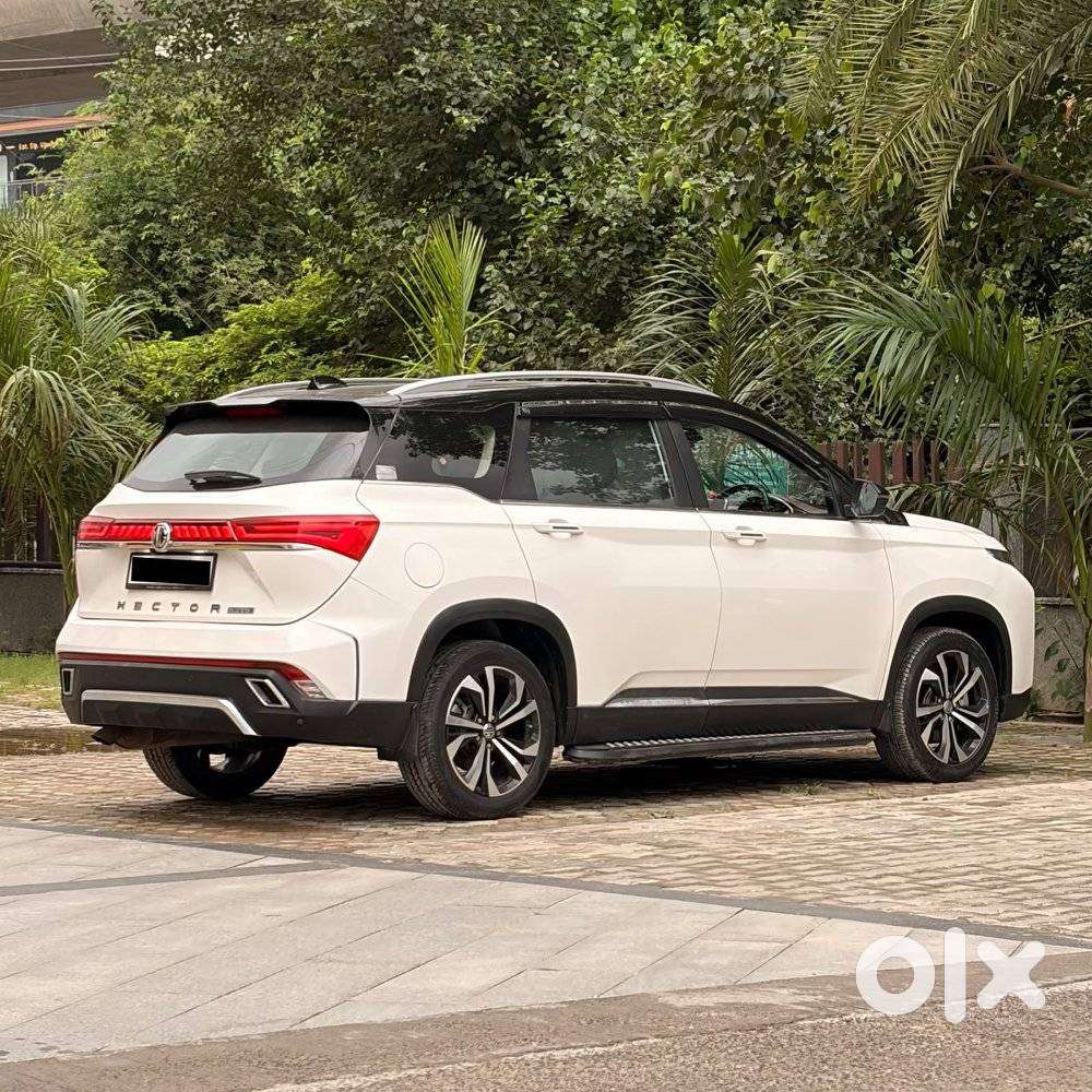 Mg Hector Plus Sharp Pro 1.5 Turbo Petrol Cvt 7 Str, 2024, Petrol
