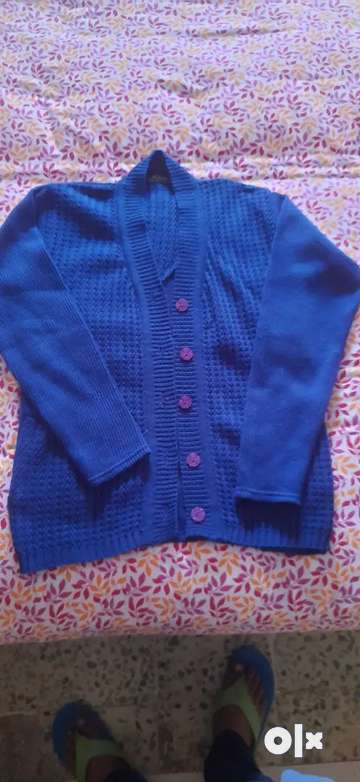 New woollen ladies sweater. Women 1790439015