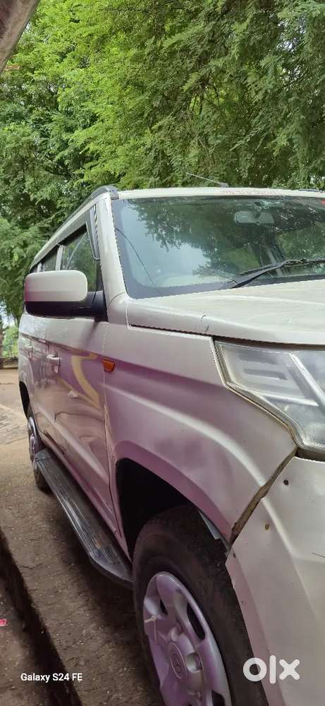 Mahindra Tuv 300 2016