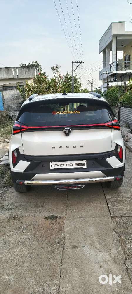 Tata Nexon 2024 Petrol Well Maintained