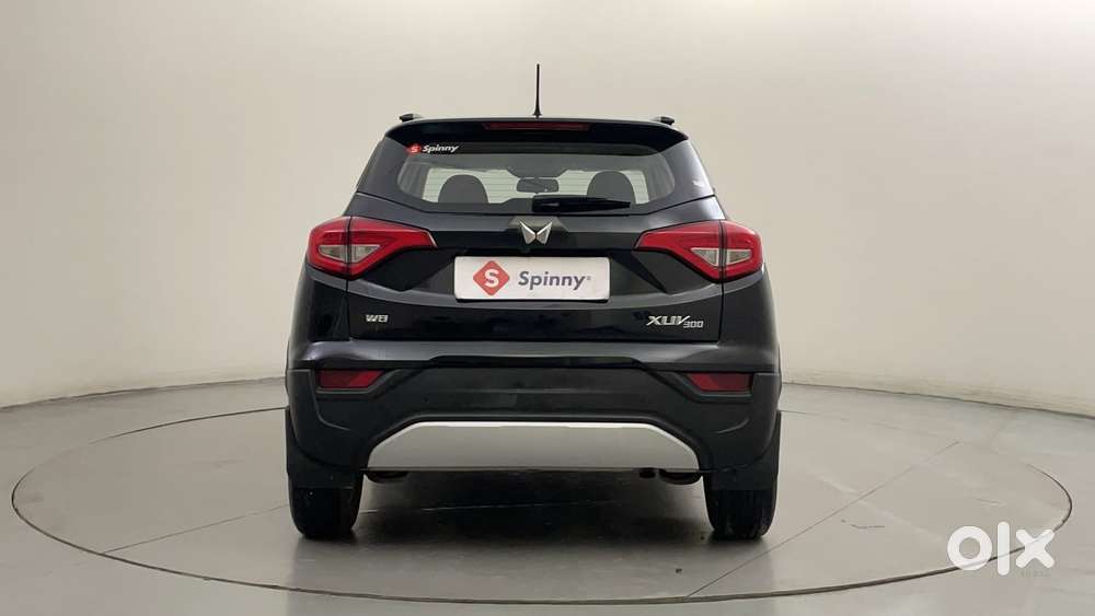 Mahindra Xuv300 W8 Amt Optional Diesel, 2022, Petrol