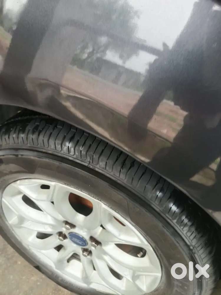 All Tyre New New Bettery Service With Motul Engine And Gear Oil.