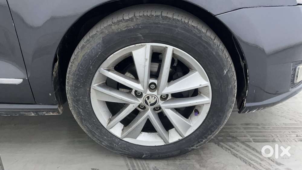 Skoda Rapid 1.0 Style At, 2020, Petrol