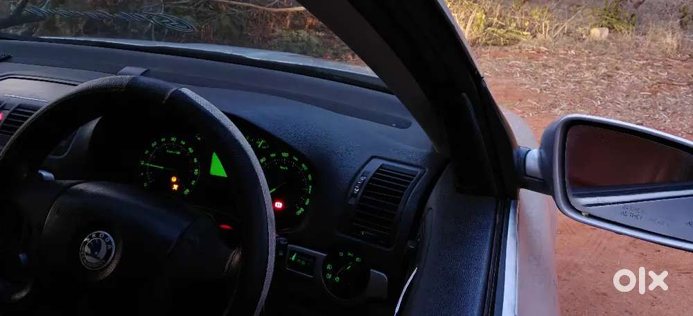 Skoda Laura 1.9 Ambiente 2008