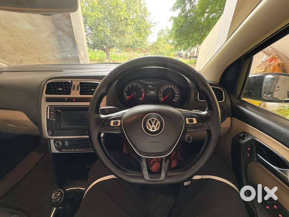 Volkswagen Polo Manual 2017