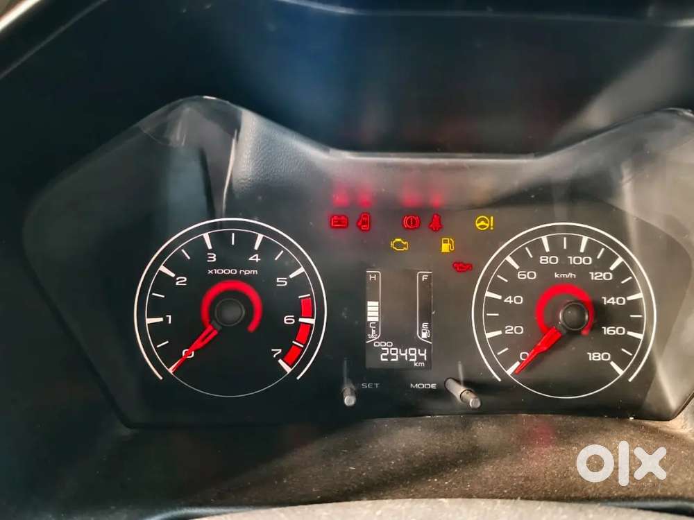 Mahindra Kuv 100 2018 Petrol 28950 Km Driven