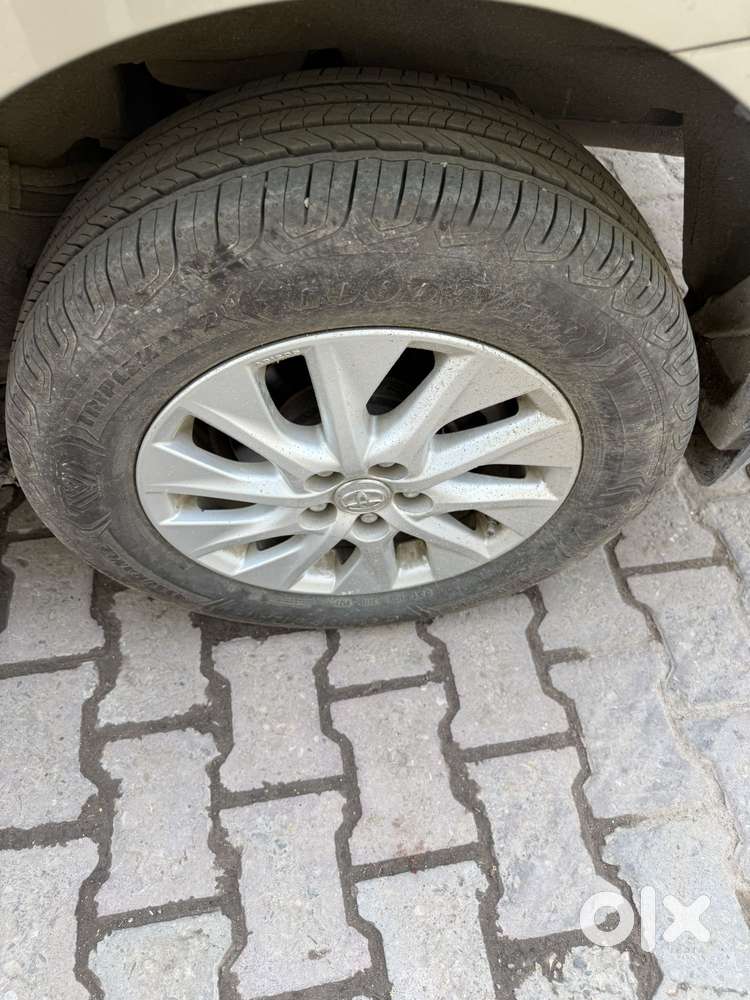 Toyota Corolla Altis