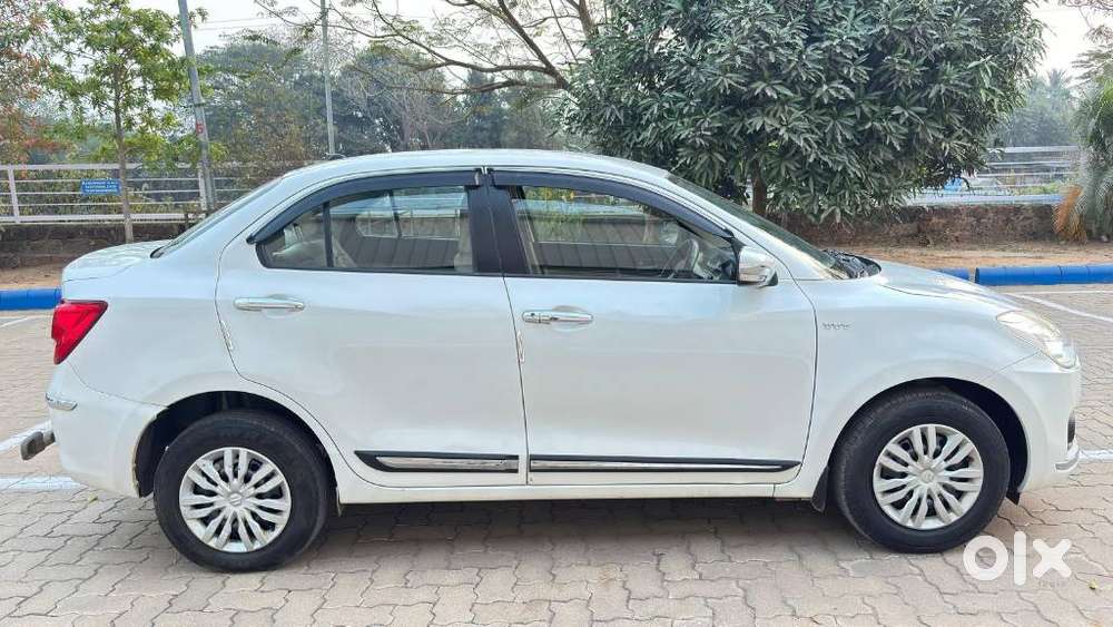 Maruti Suzuki Dzire 1.2 Vxi, 2018, Petrol