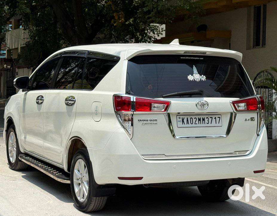 Toyota Innova Crysta 2.4 V, 2017, Diesel