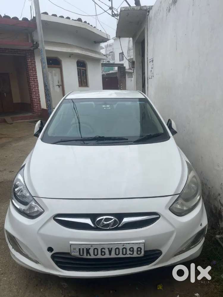 Hyundai Verna 2012