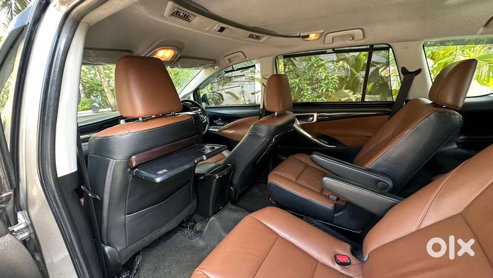 Toyota Innova Crysta 2.8z Automatic, 2017, Diesel