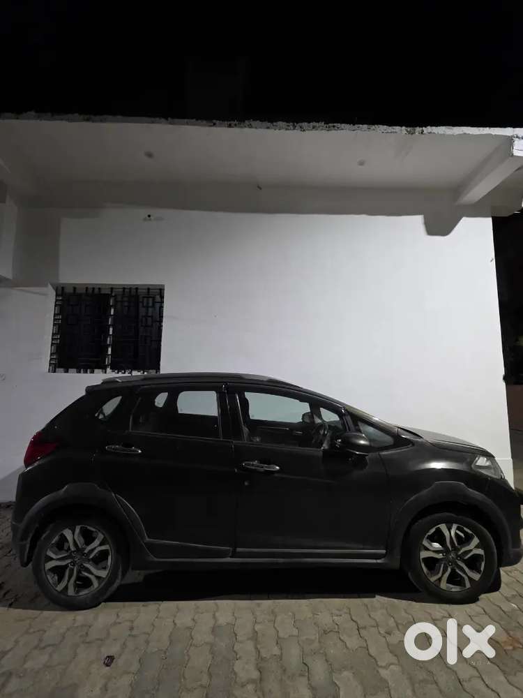 Honda Wr-v 2017 Semi Automatic With Sunroof