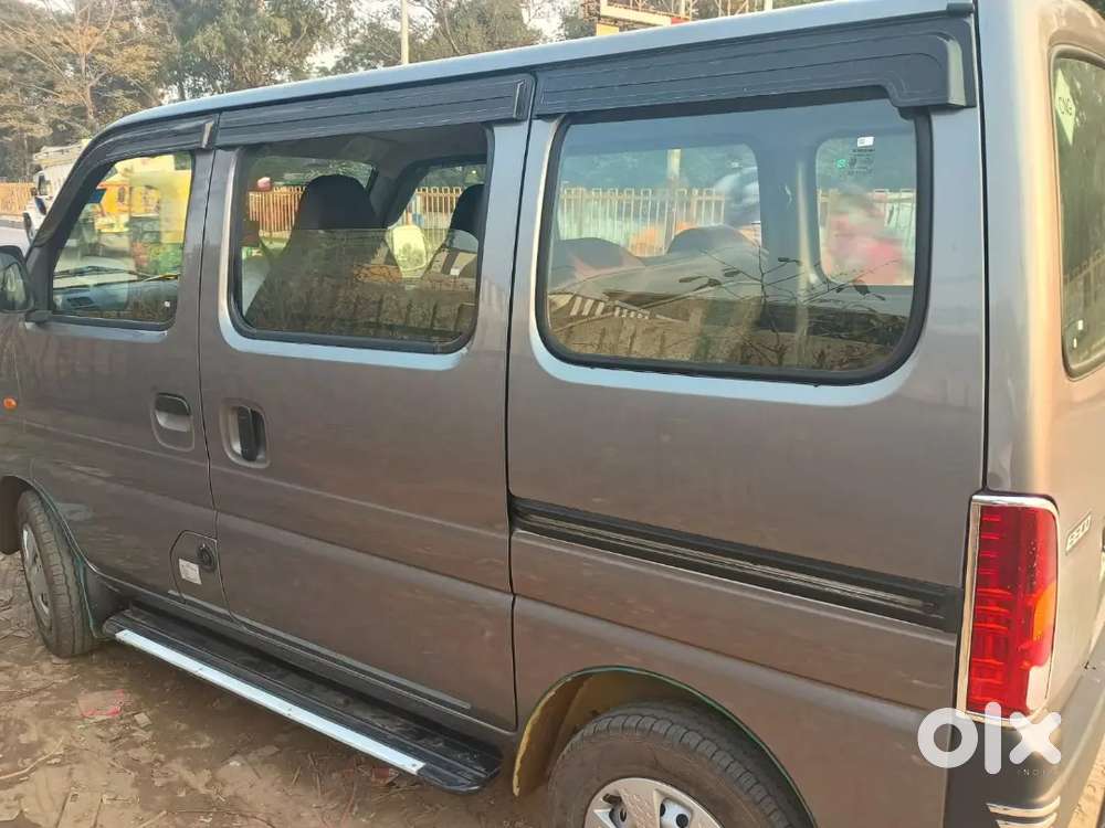 Maruti Suzuki Eeco 2025 Cng & Hybrids 28000 Km Driven