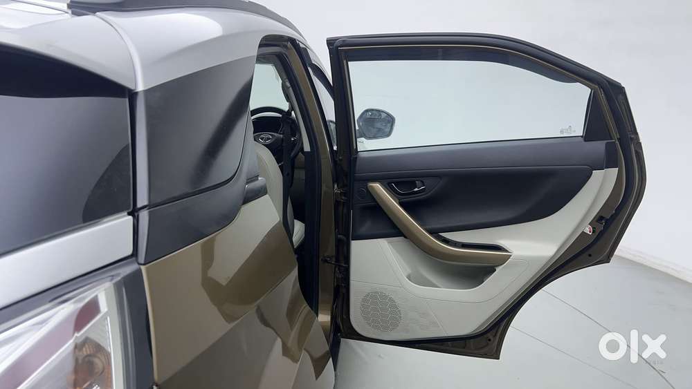 Tata Nexon 1.2 Revotron Xza Plus Premium Jet, 2022, Petrol