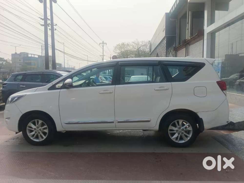Toyota Innova Crysta [ ] 2.4 Gx At 7 Str, 2023, Diesel