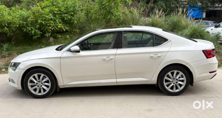 Skoda Superb 2.0 L&k Tsi At, 2019, Petrol