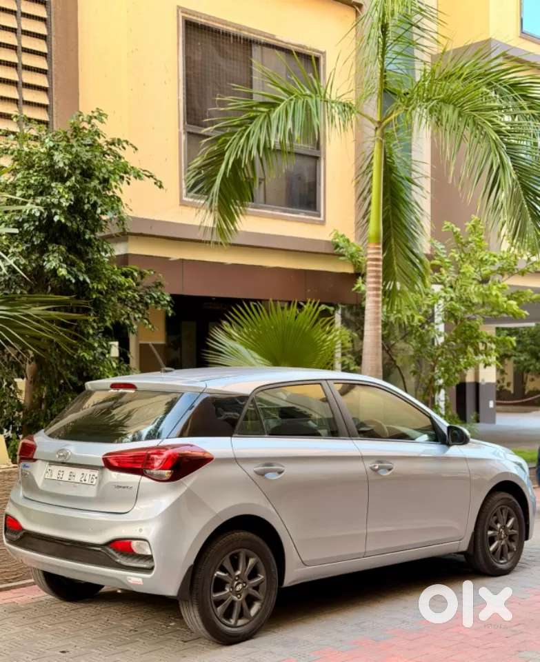 Hyundai I20 Sportz 1.2 Ivt, 2020, Petrol