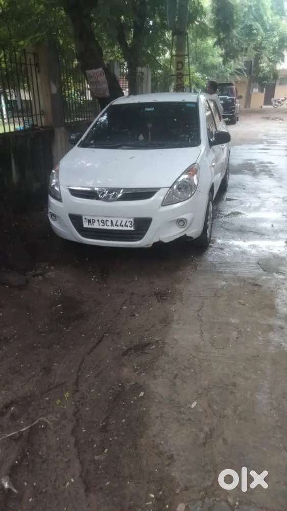 Hyundai Magna 1.2 S 2012