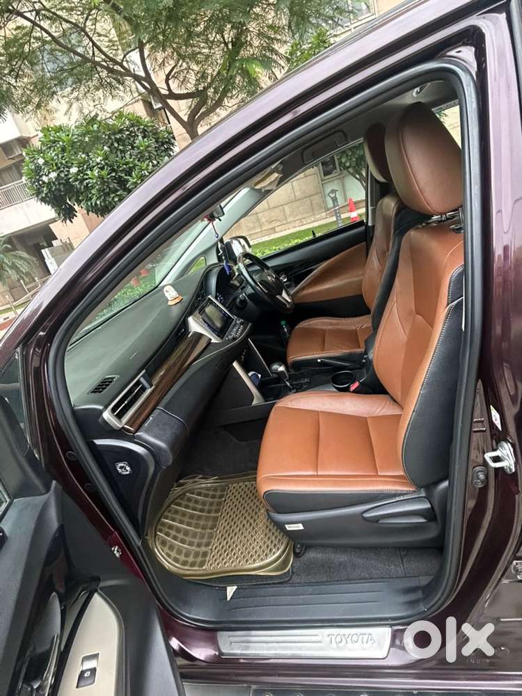 Toyota Innova Crysta Petrol 2016