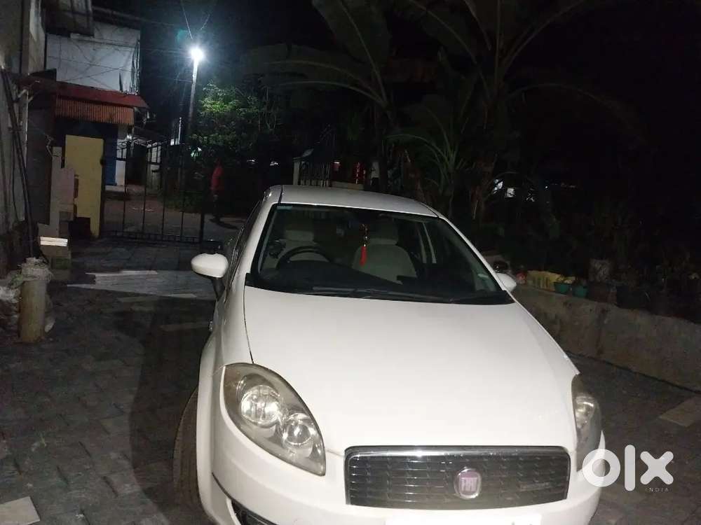 Fiat Linea 2010 Diesel 85000 Km Driven