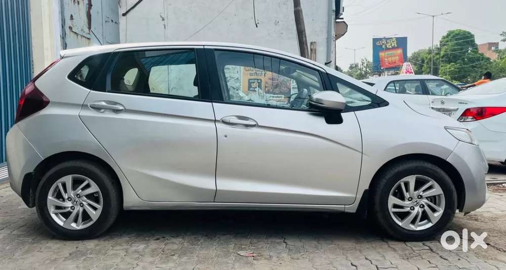 Honda Jazz V Cvt, 2017, Petrol