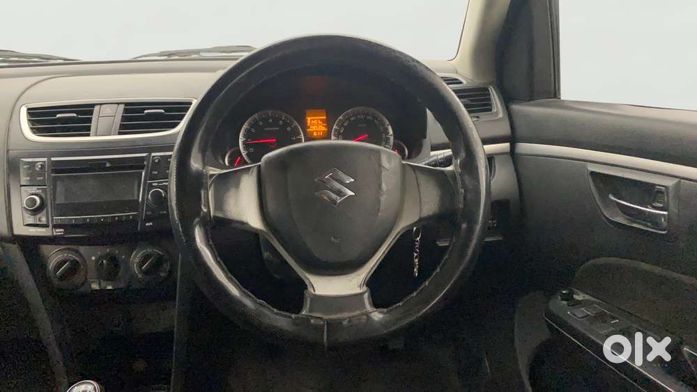 Maruti Suzuki Swift Vxi, 2015, Petrol