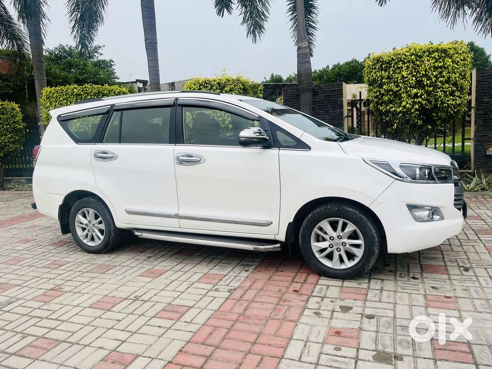 Toyota Innova Crysta 2.4 V 8 Str, 2020, Diesel