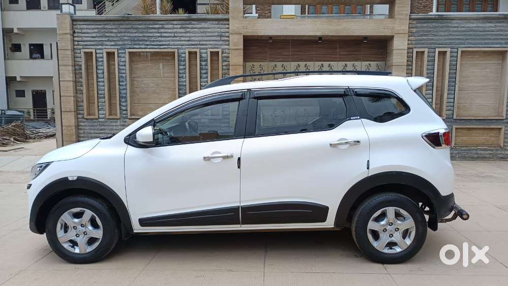 Renault Triber Rxz, 2020, Petrol