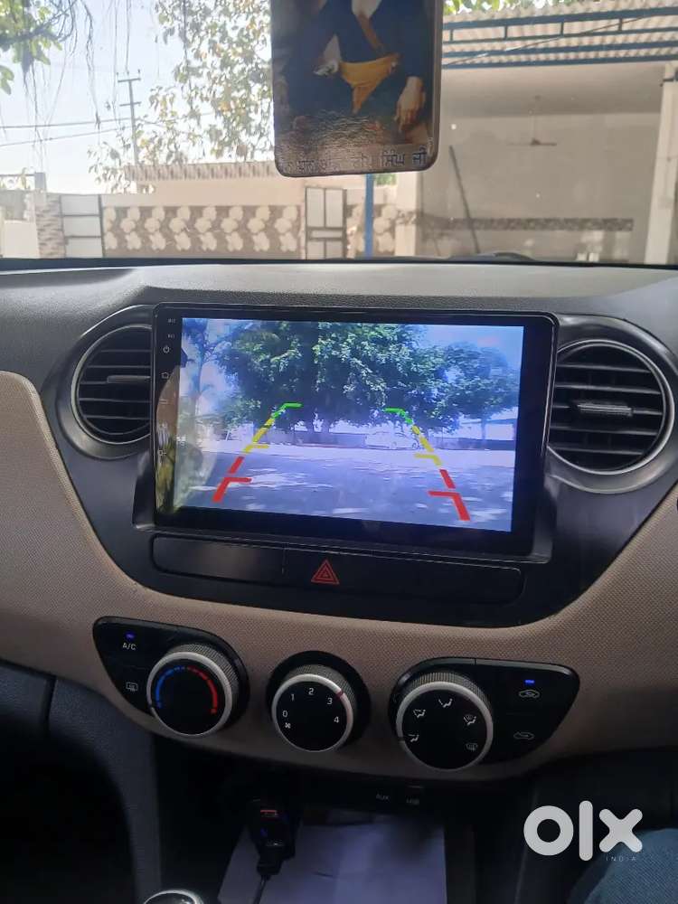 Grand I10 With Fully Loaded Car