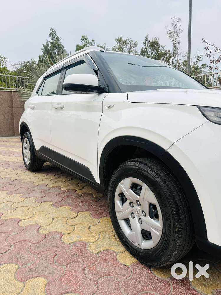 Hyundai Venue S 1.2 Petrol, 2021, Petrol