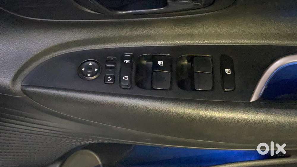 Hyundai New I20 1.2 Asta Mt, 2022, Petrol