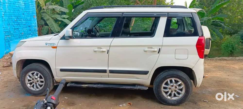 Mahindra Tuv 300