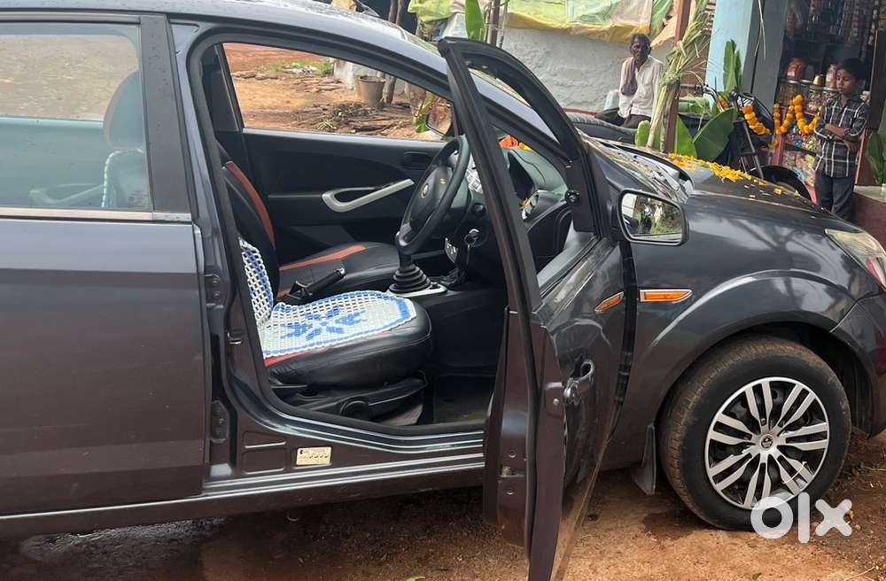 Ford Figo Petrol Manual 2011